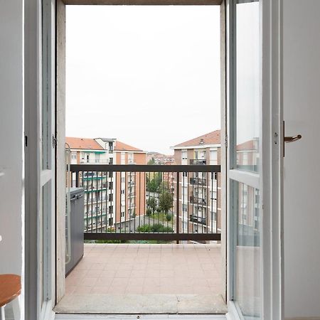 Apartment With Balcony -Bisceglie Red Line Subway Milano Eksteriør billede
