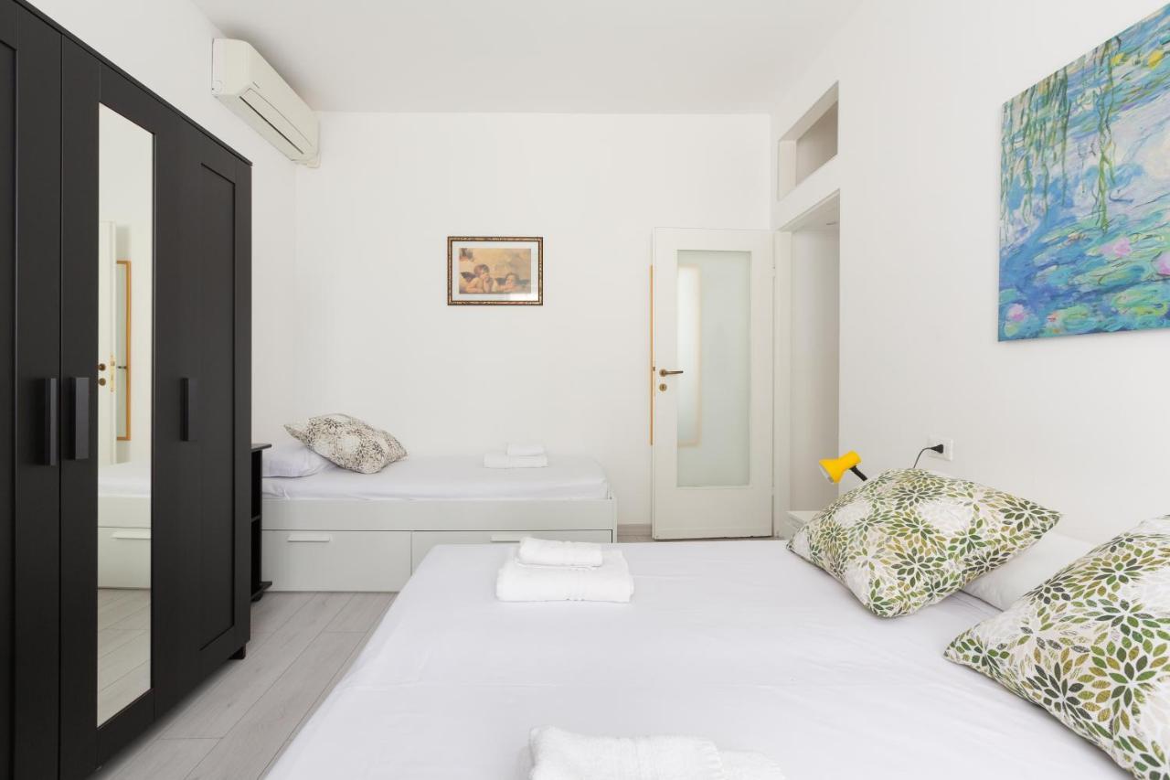 Apartment With Balcony -Bisceglie Red Line Subway Milano Eksteriør billede